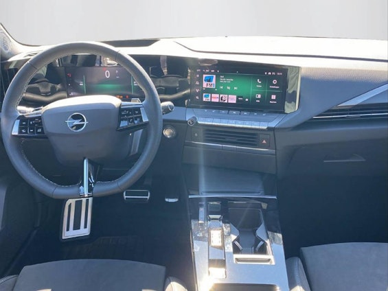 Vehicle image 4 Vehicle image 4