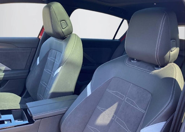 Vehicle image 5 Vehicle image 5