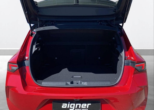 Vehicle image 6 Vehicle image 6