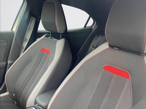 Vehicle image 5 Vehicle image 5