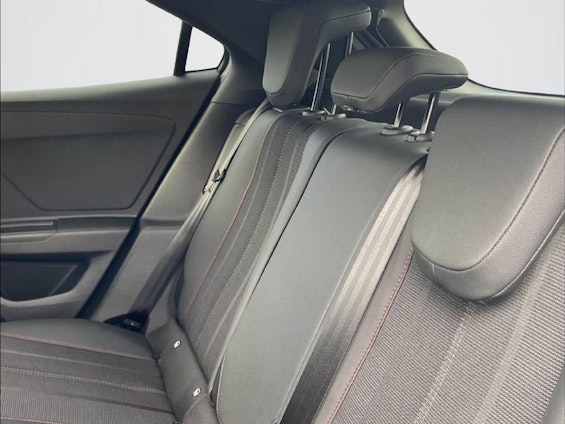 Vehicle image 15 Vehicle image 15