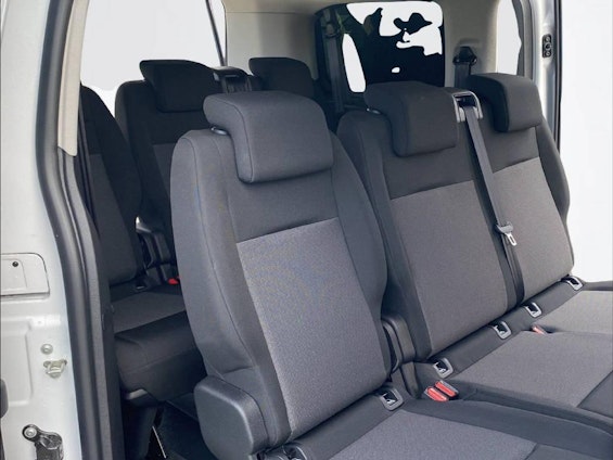 Vehicle image 6 Vehicle image 6