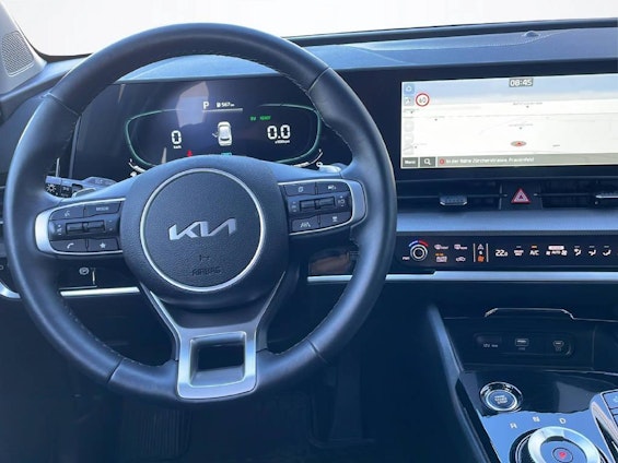 Vehicle image 4 Vehicle image 4