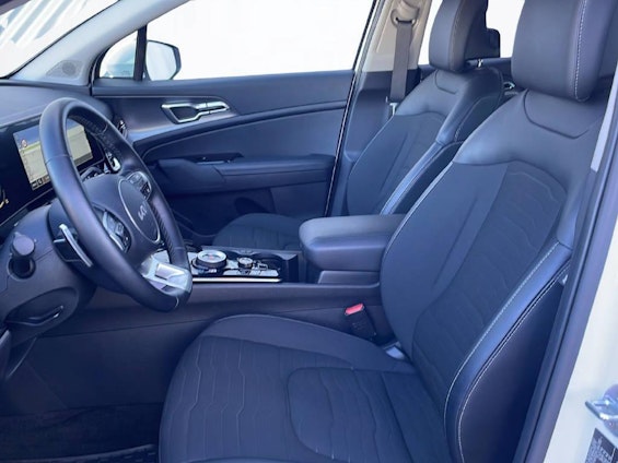 Vehicle image 5 Vehicle image 5