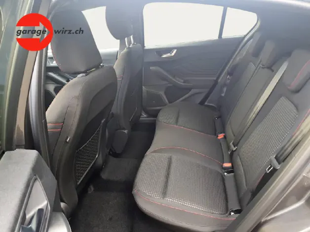 Ford Focus 1.0i EcoB Hybrid 155 ST-Line Style