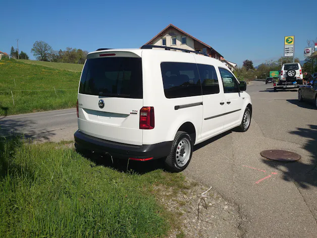 VW Maxi 2.0 TDI Trendline 4m