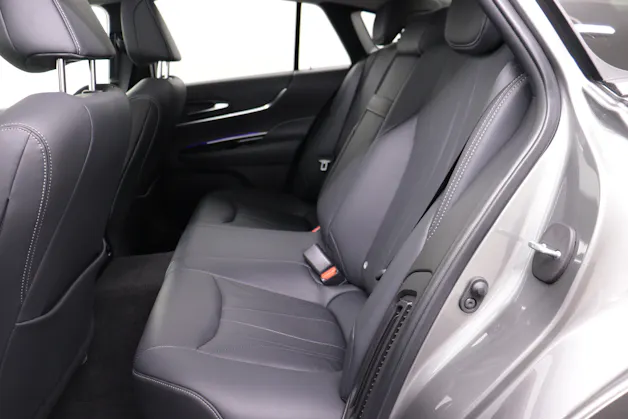 Toyota Mirai Fuel Cell Platinum
