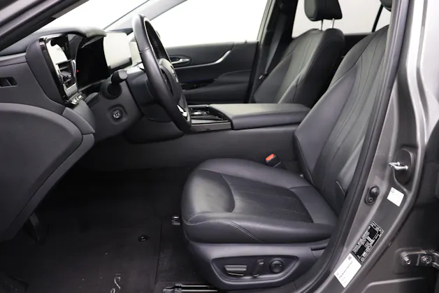Toyota Mirai Fuel Cell Platinum