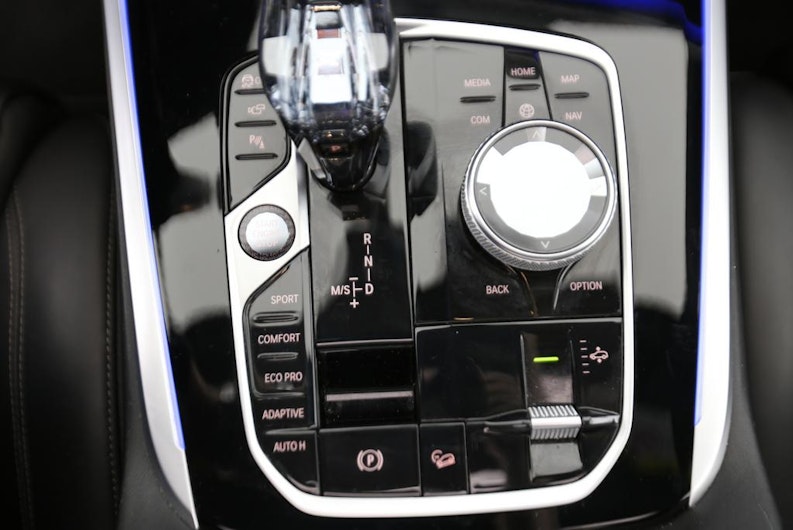 Vehicle image BMW X7