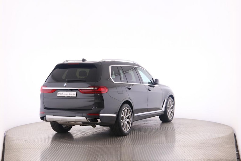 Vehicle image BMW X7