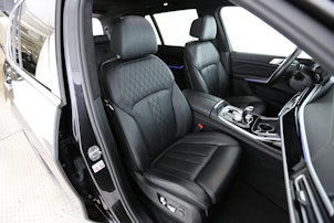 Vehicle image BMW X7 40d xDrive