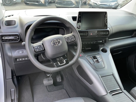 Vehicle image 7 Vehicle image 7