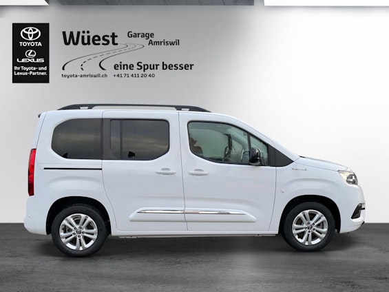 Vehicle image 4 Vehicle image 4