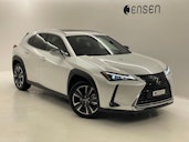 First vehicle image