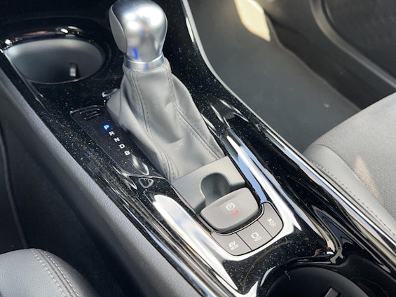 Vehicle image 14 Vehicle image 14