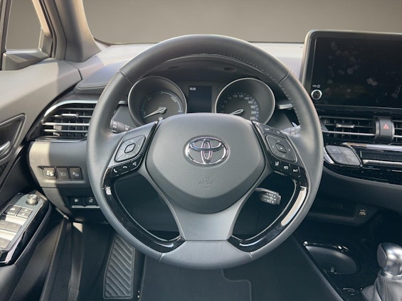 Vehicle image 10 Vehicle image 10