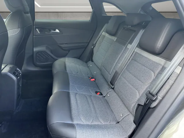 Citroën C5 X 1.6 Plug-in Hybrid 225 Swiss Edition
