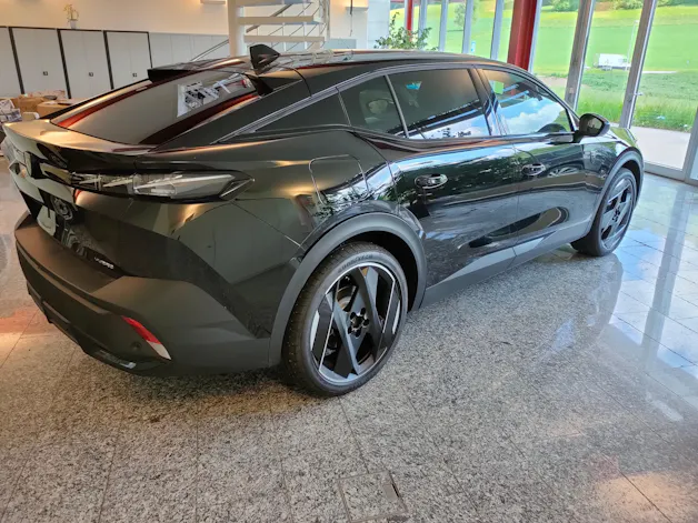 Peugeot 408 1.6 PHEV 225 GT