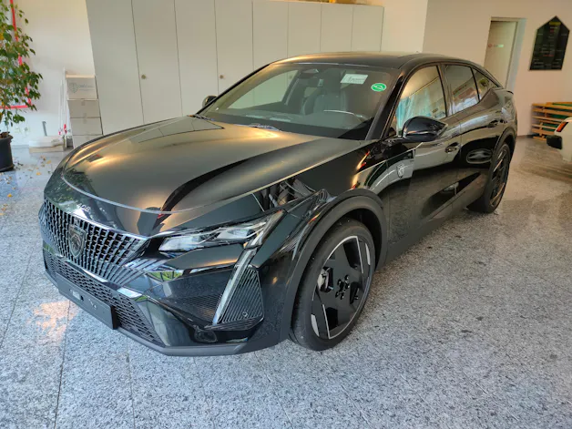 Peugeot 408 1.6 PHEV 225 GT