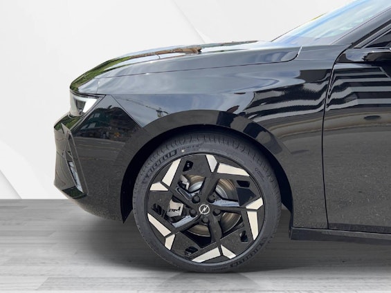 Vehicle image 8 Vehicle image 8