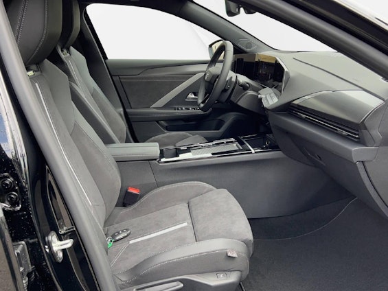 Vehicle image 15 Vehicle image 15