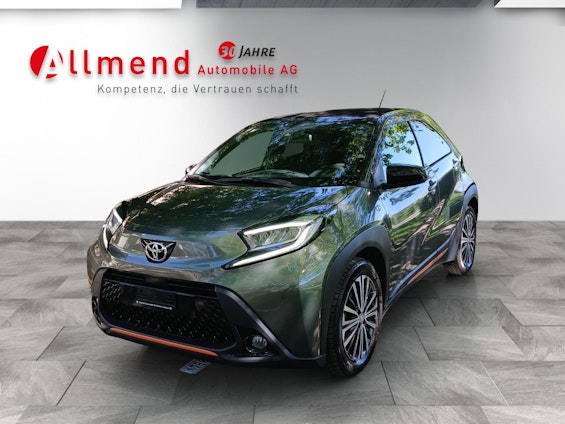 Vehicle image 1
