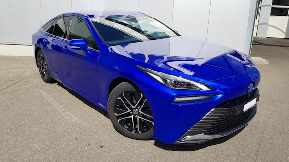 First vehicle image First vehicle image