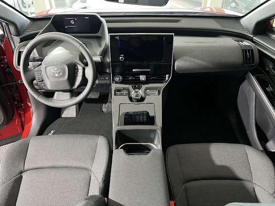 Vehicle image 9 Vehicle image 9