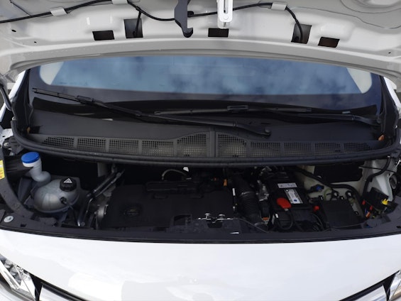 Vehicle image 8 Vehicle image 8