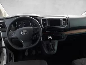 Toyota PROACE Verso L1 2.0 D Trend