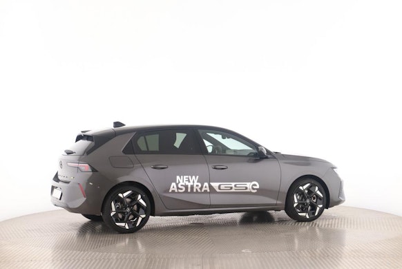 OPEL Astra 1.6 T PHEV 225 GSe 4