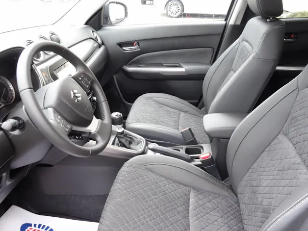 Suzuki Vitara 1.4 T Compact Top Hybrid 4x4
