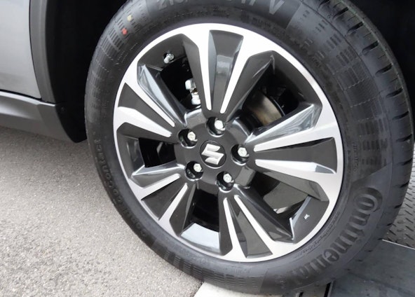 Vehicle image 4 Vehicle image 4