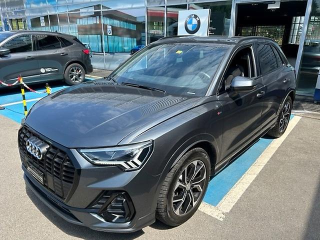 AUDI Q3 2.0 45 TFSI S line quattro S-Tronic: Jetzt Probefahrt buchen!