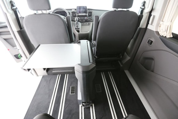 FORD Tourneo C Bus 320 L1 2.0 TDCi 185 Trend 2