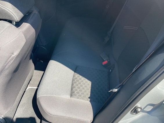 Vehicle image 14 Vehicle image 14