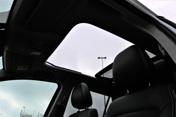 Vehicle image 8 Vehicle image 8