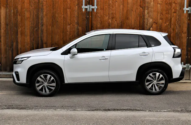 Suzuki S-Cross 1.5 Compact Top Hybrid 4x4