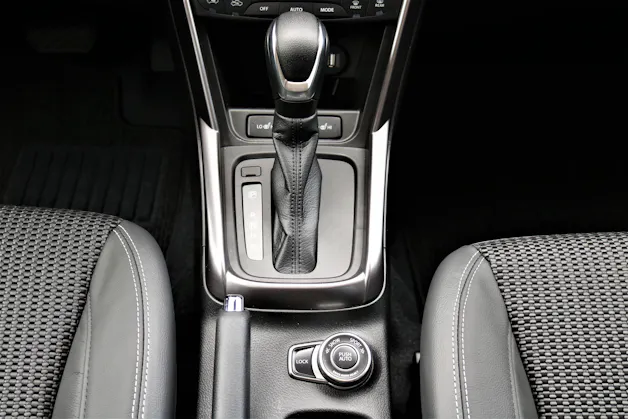Suzuki S-Cross 1.5 Compact Top Hybrid 4x4