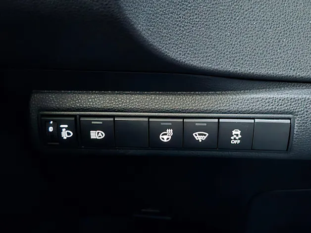 Suzuki Swace 1.8 Compact Top Hybrid