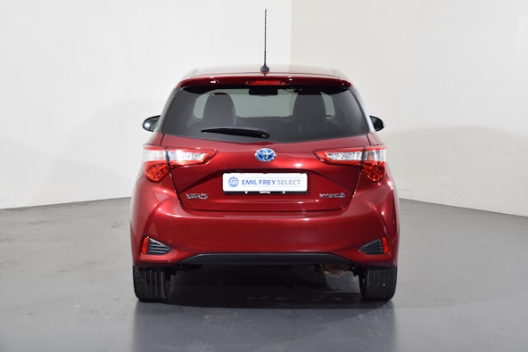 Vehicle image 6
