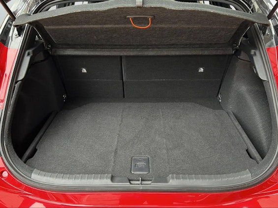 Vehicle image 5 Vehicle image 5