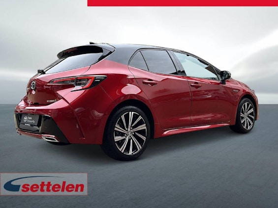 Vehicle image 4 Vehicle image 4