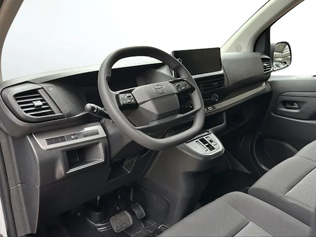 Toyota PROACE Van L2 2.0 D Advanced