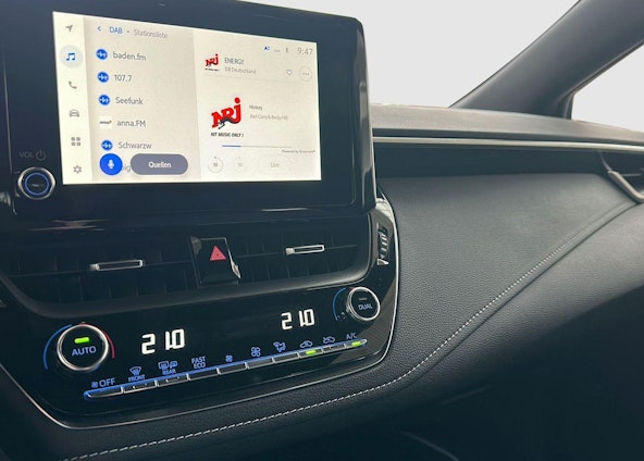 Vehicle image 13 Vehicle image 13