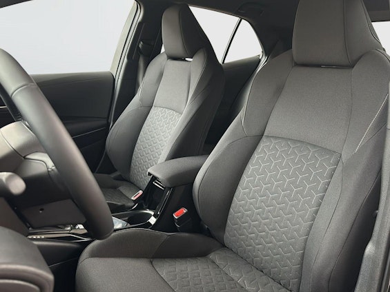 Vehicle image 9 Vehicle image 9