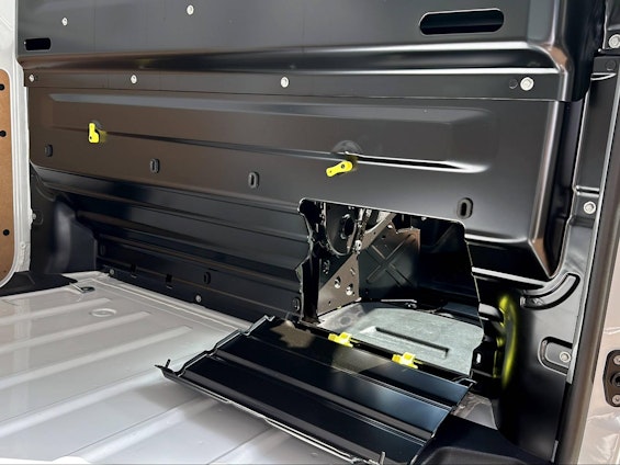 Vehicle image 14 Vehicle image 14