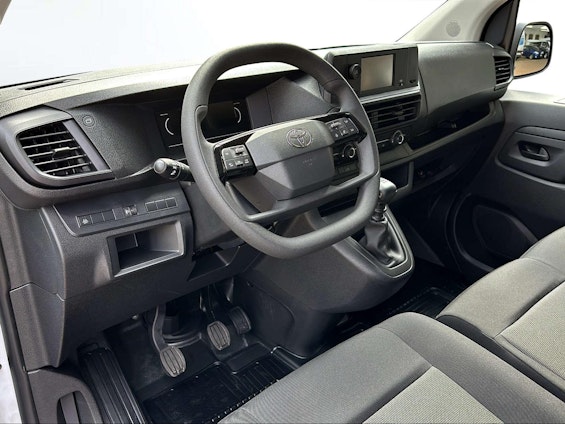 Vehicle image 10 Vehicle image 10