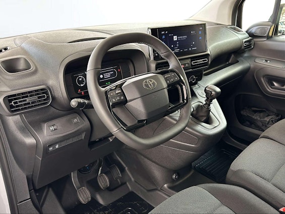 Vehicle image 10 Vehicle image 10