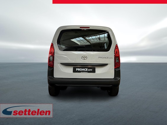 Vehicle image 5 Vehicle image 5